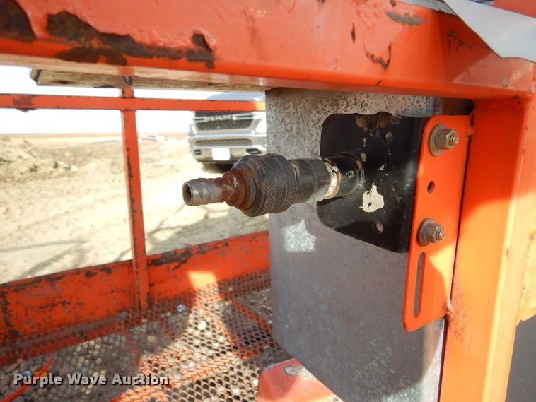 image for item DK3354 2005 JLG 460SJ  boom lift