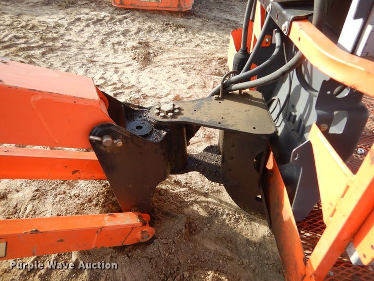 image for item DK3354 2005 JLG 460SJ  boom lift