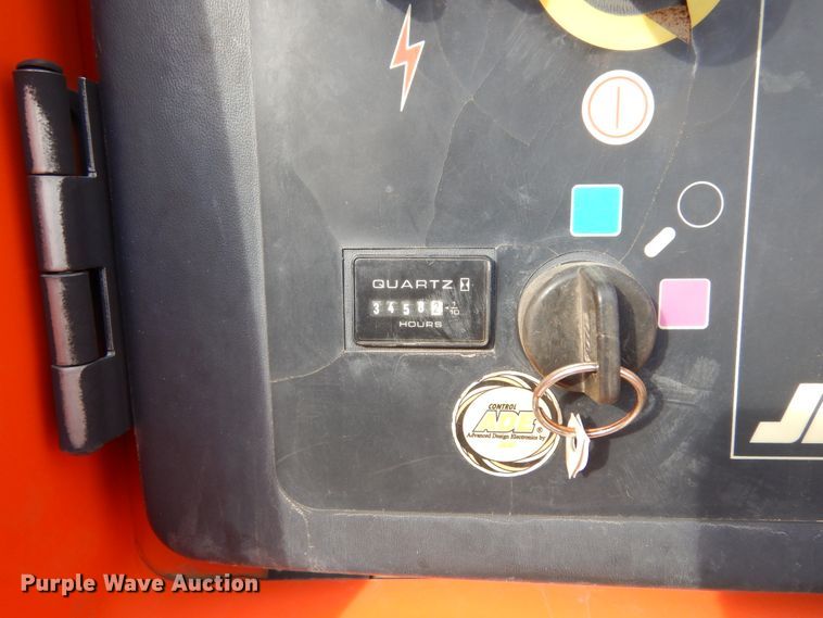 image for item DK3354 2005 JLG 460SJ  boom lift