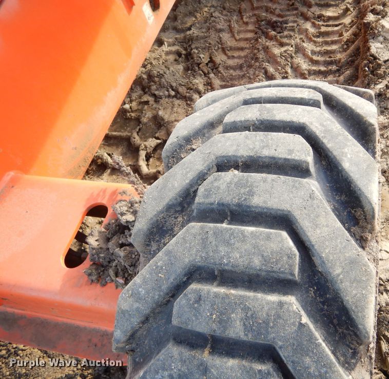 image for item DK3354 2005 JLG 460SJ  boom lift