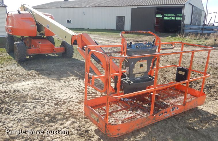 image for item DK3355 2005 JLG 460SJ  boom lift