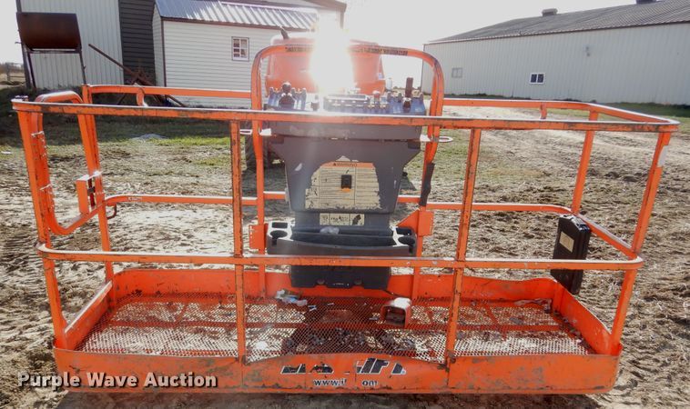 image for item DK3355 2005 JLG 460SJ  boom lift