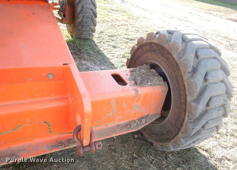 image for item DK3355 2005 JLG 460SJ  boom lift