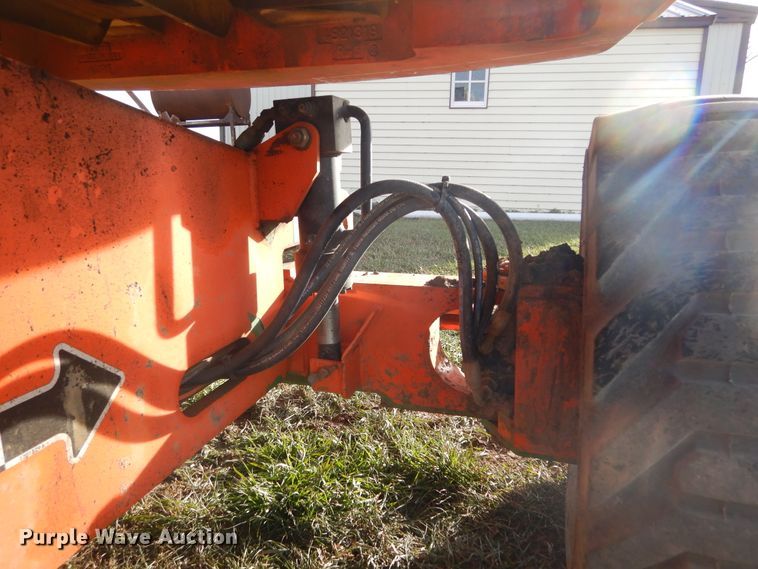 image for item DK3355 2005 JLG 460SJ  boom lift