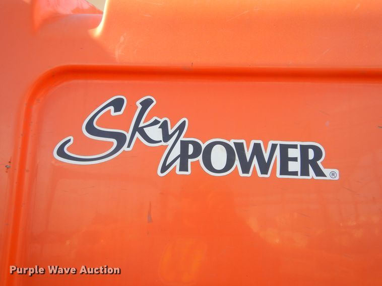 image for item DK3355 2005 JLG 460SJ  boom lift