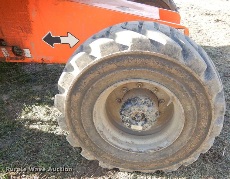 image for item DK3355 2005 JLG 460SJ  boom lift