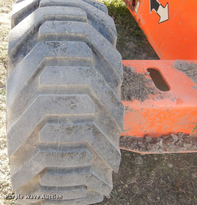 image for item DK3355 2005 JLG 460SJ  boom lift