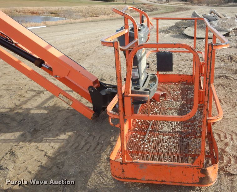 image for item DK3356 2005 JLG 460SJ  boom lift