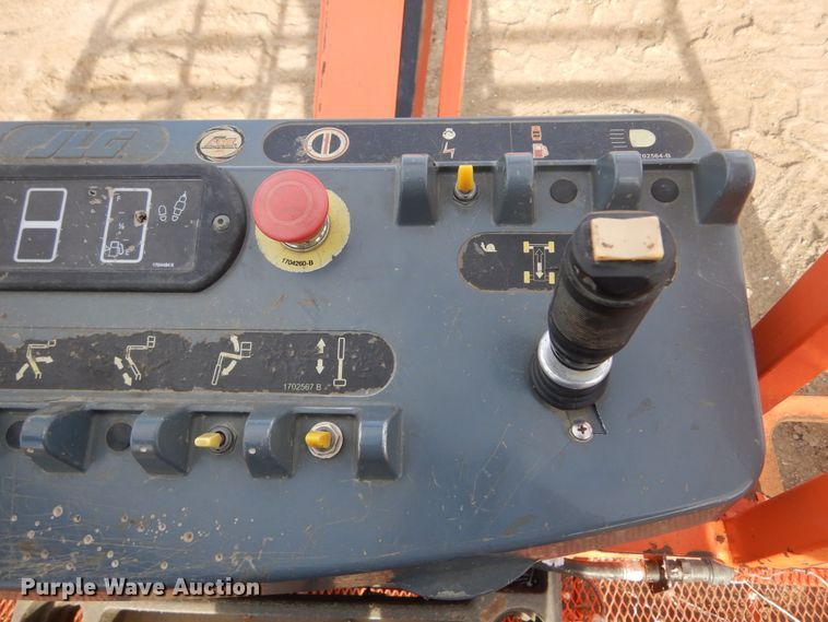 image for item DK3356 2005 JLG 460SJ  boom lift