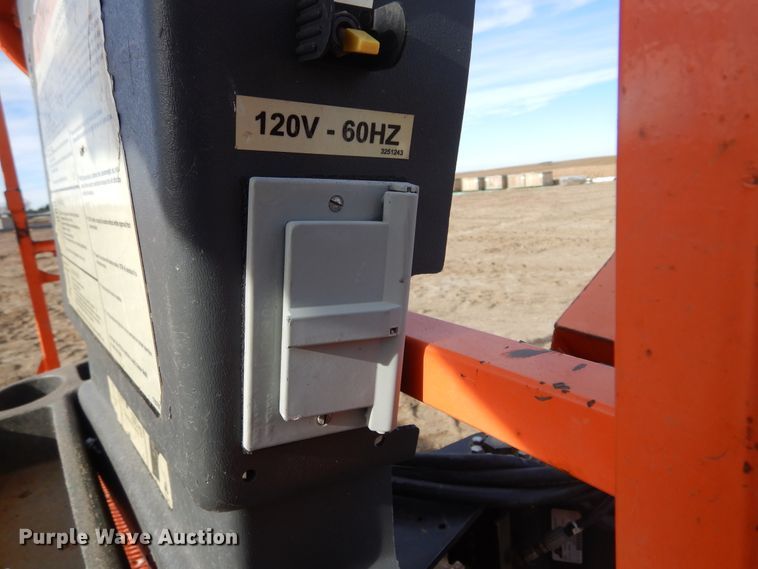 image for item DK3356 2005 JLG 460SJ  boom lift