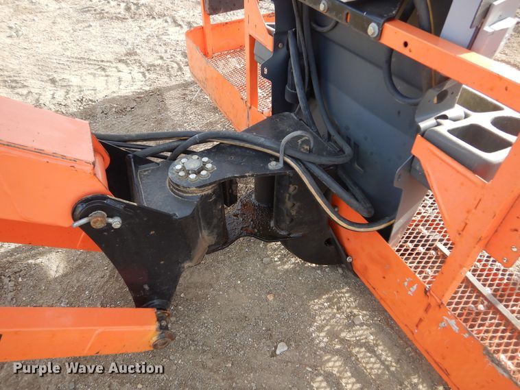 image for item DK3356 2005 JLG 460SJ  boom lift