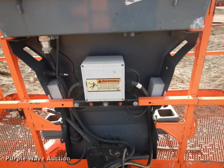 image for item DK3356 2005 JLG 460SJ  boom lift