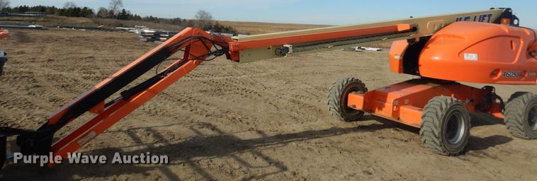 image for item DK3356 2005 JLG 460SJ  boom lift