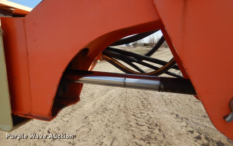 image for item DK3356 2005 JLG 460SJ  boom lift