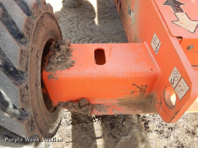 image for item DK3356 2005 JLG 460SJ  boom lift