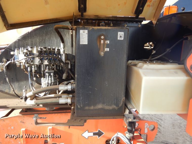 image for item DK3356 2005 JLG 460SJ  boom lift