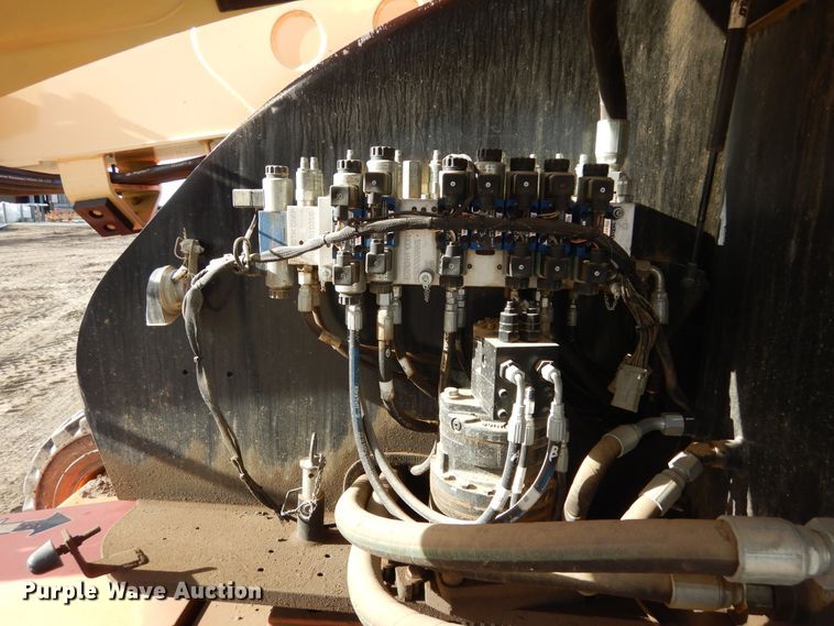 image for item DK3356 2005 JLG 460SJ  boom lift