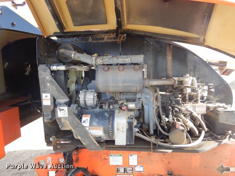 image for item DK3356 2005 JLG 460SJ  boom lift