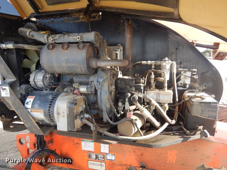 image for item DK3356 2005 JLG 460SJ  boom lift