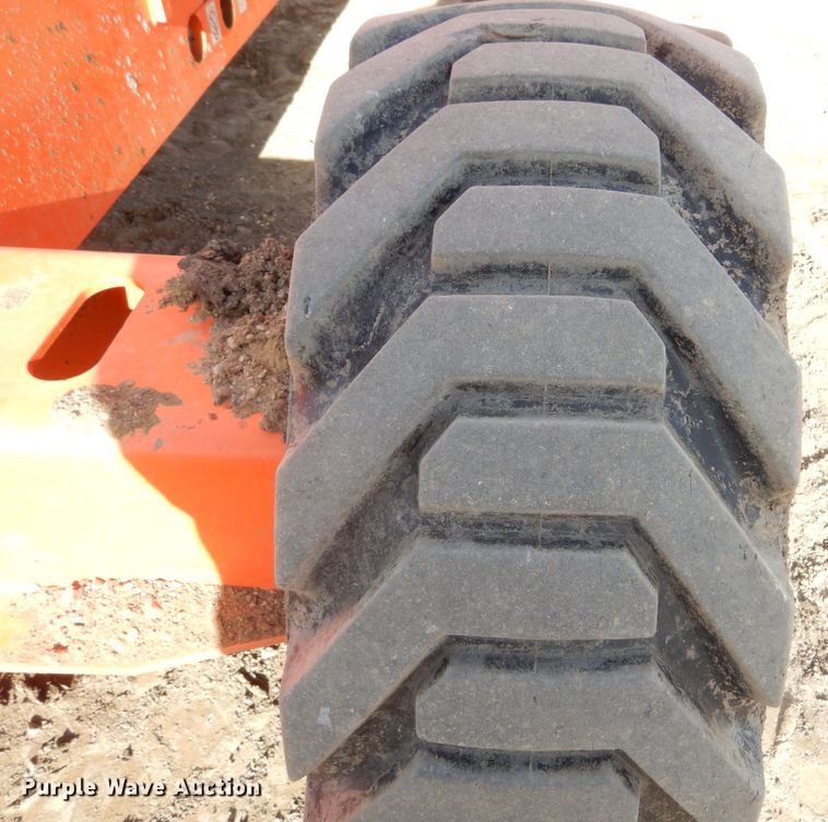 image for item DK3356 2005 JLG 460SJ  boom lift