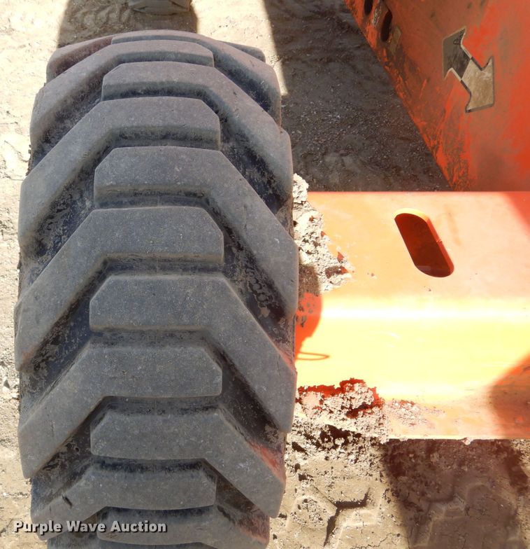 image for item DK3356 2005 JLG 460SJ  boom lift