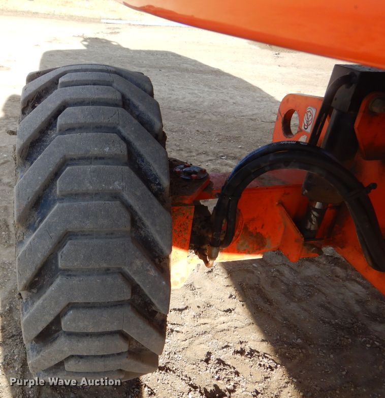 image for item DK3356 2005 JLG 460SJ  boom lift