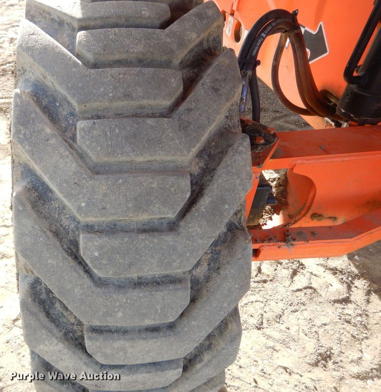 image for item DK3356 2005 JLG 460SJ  boom lift