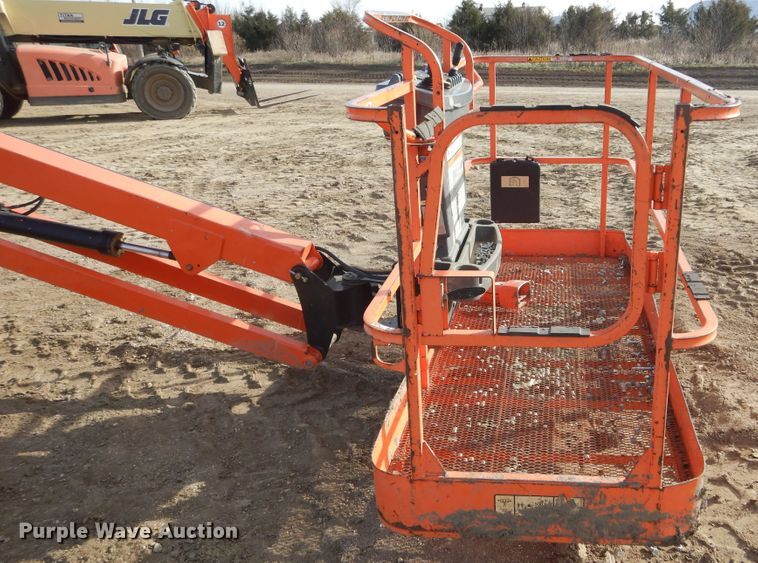 image for item DK3357 2005 JLG 460SJ  boom lift