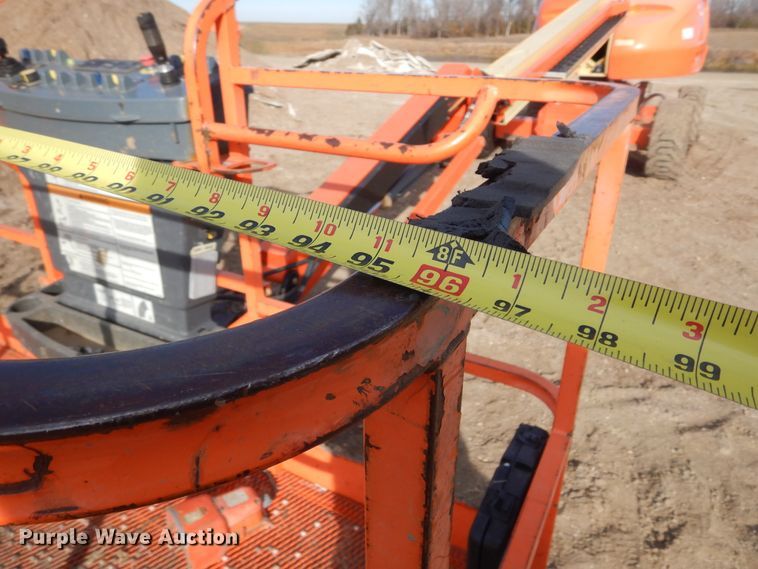 image for item DK3357 2005 JLG 460SJ  boom lift