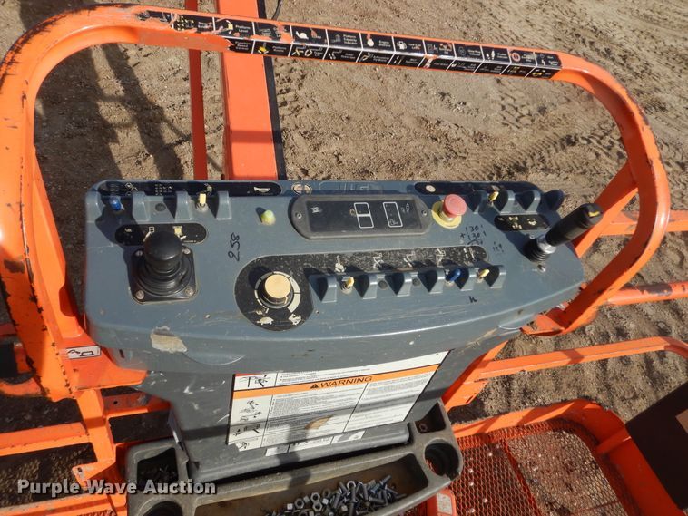 image for item DK3357 2005 JLG 460SJ  boom lift