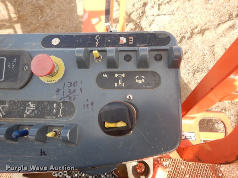 image for item DK3357 2005 JLG 460SJ  boom lift