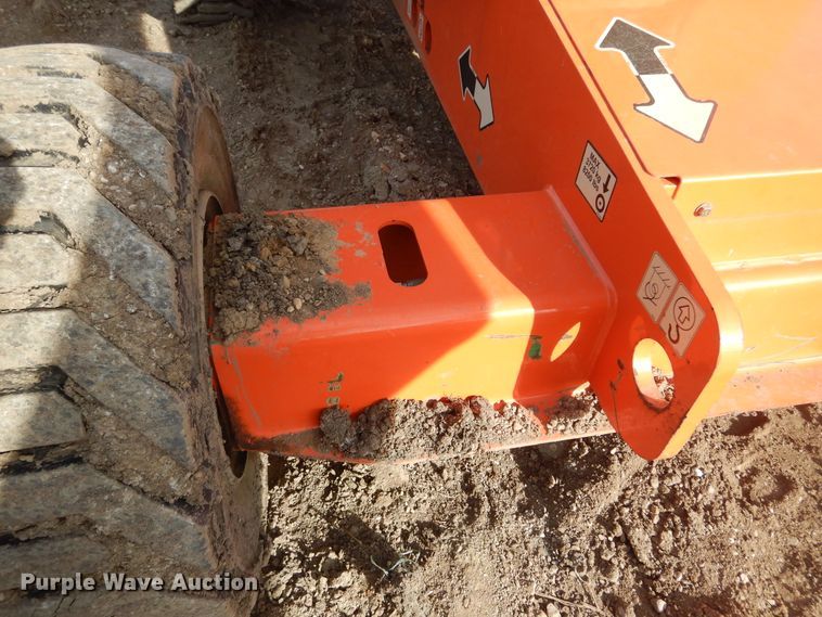 image for item DK3357 2005 JLG 460SJ  boom lift