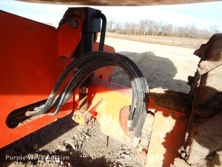 image for item DK3357 2005 JLG 460SJ  boom lift