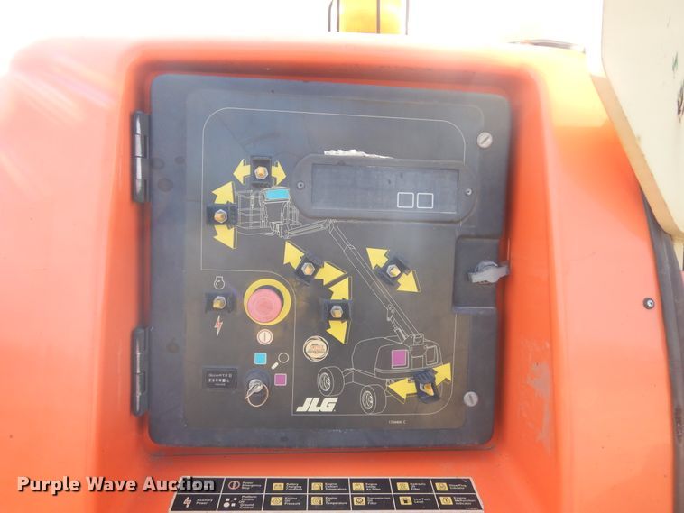 image for item DK3357 2005 JLG 460SJ  boom lift