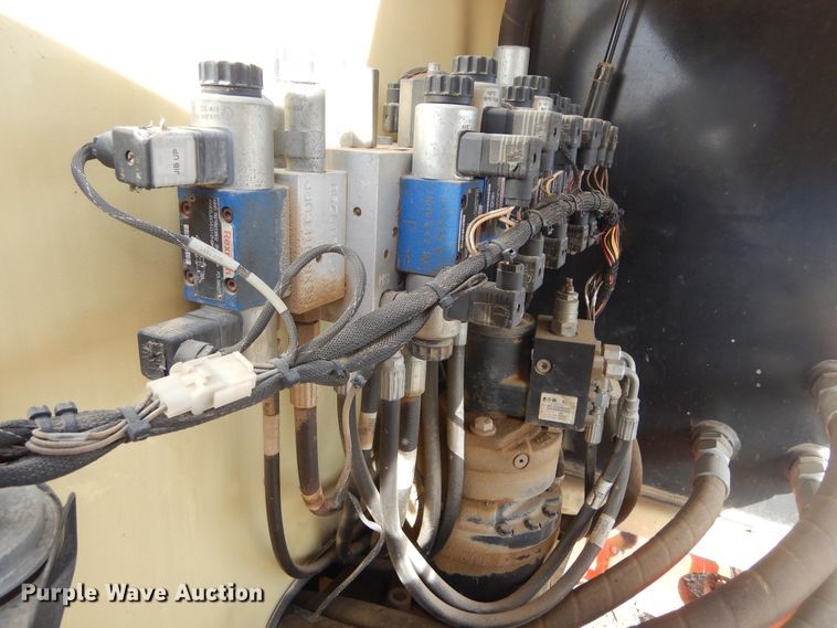 image for item DK3357 2005 JLG 460SJ  boom lift