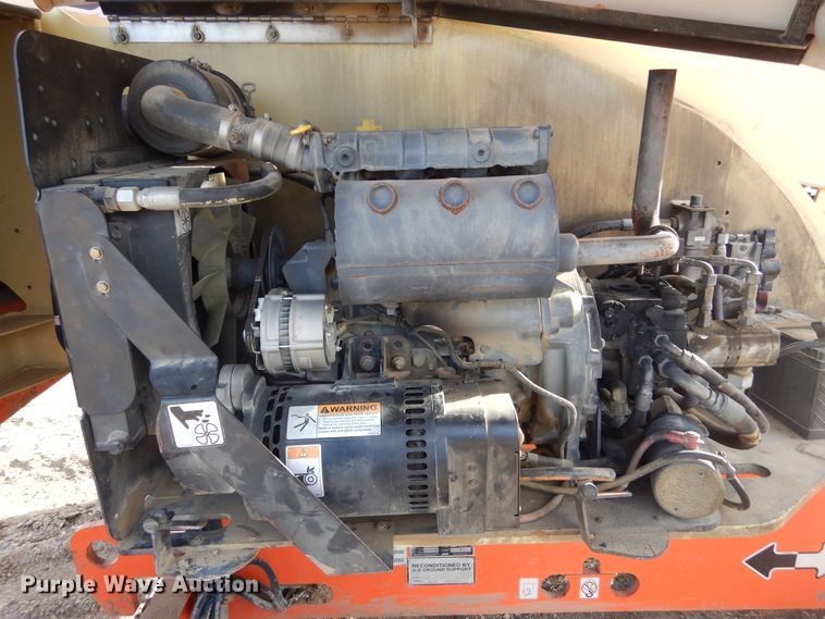 image for item DK3357 2005 JLG 460SJ  boom lift