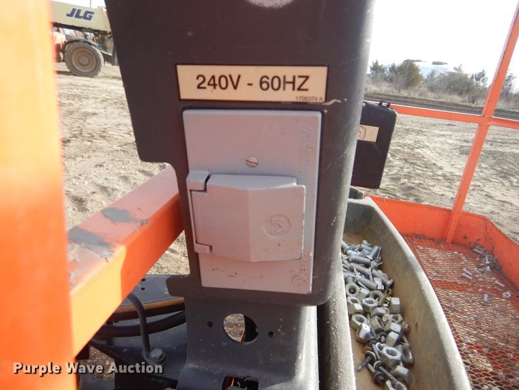 image for item DK3357 2005 JLG 460SJ  boom lift