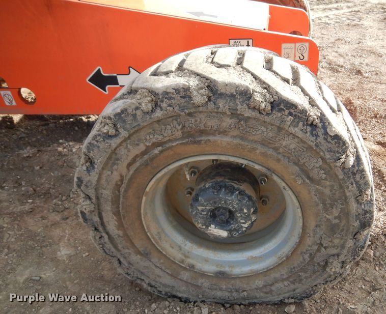 image for item DK3357 2005 JLG 460SJ  boom lift