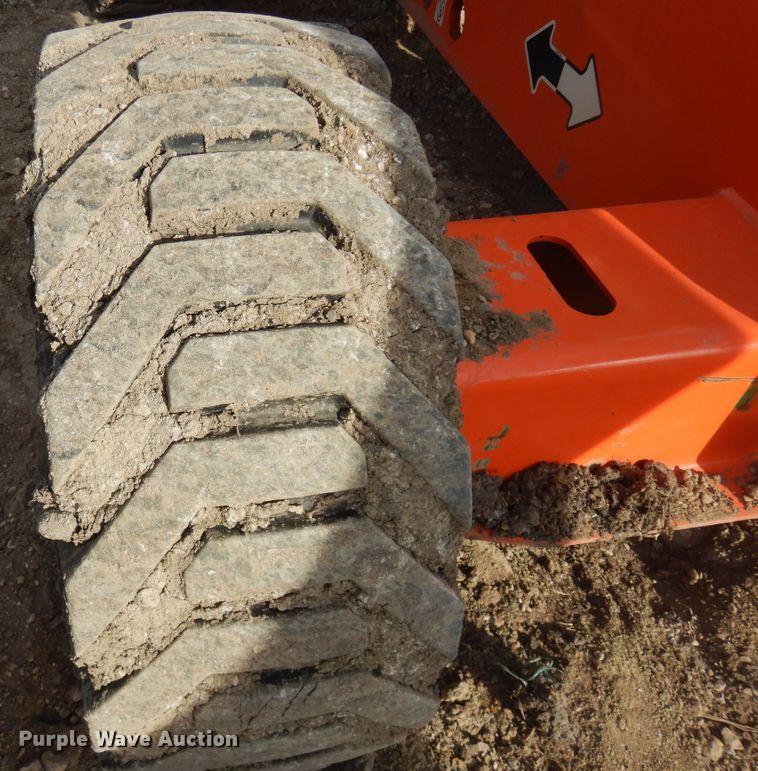 image for item DK3357 2005 JLG 460SJ  boom lift