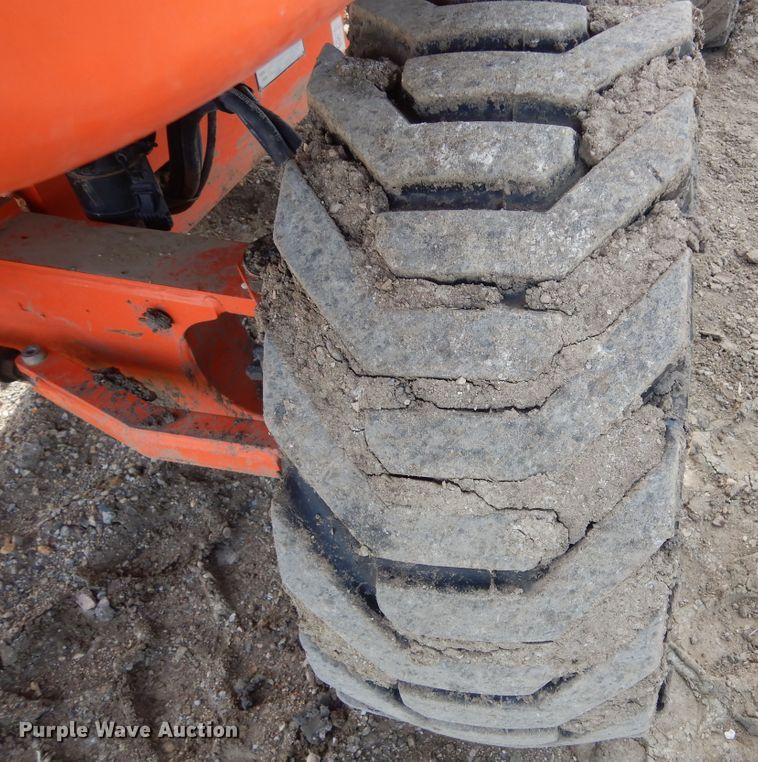 image for item DK3357 2005 JLG 460SJ  boom lift