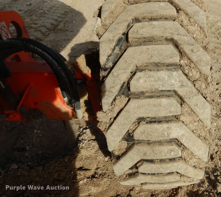 image for item DK3357 2005 JLG 460SJ  boom lift