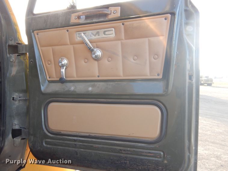 image for item DK3358 1979 GMC Brigadier  dump truck