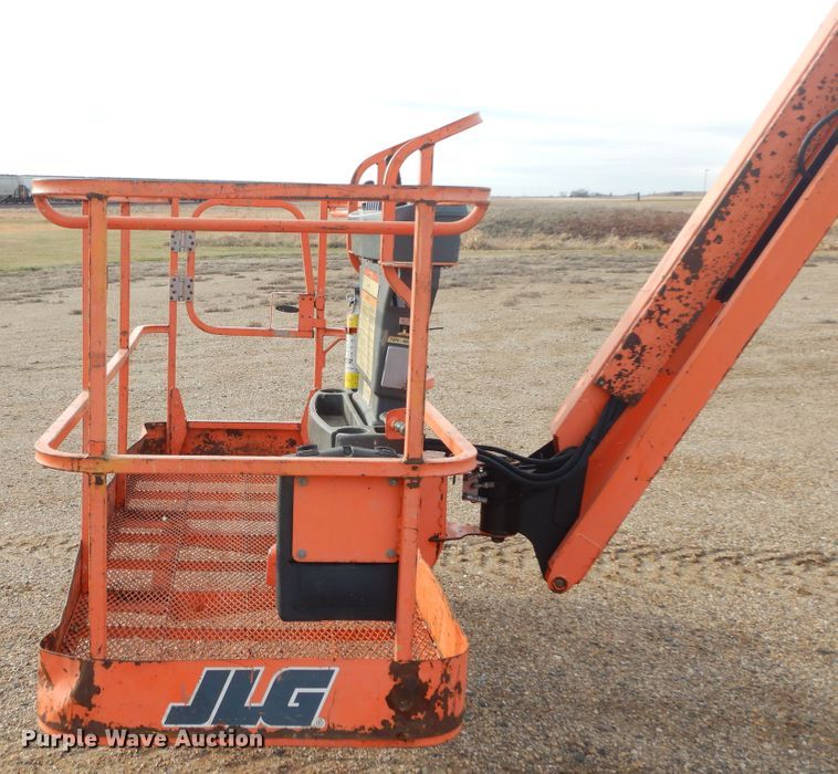 image for item DK3385 2008 JLG 800AJ  boom lift