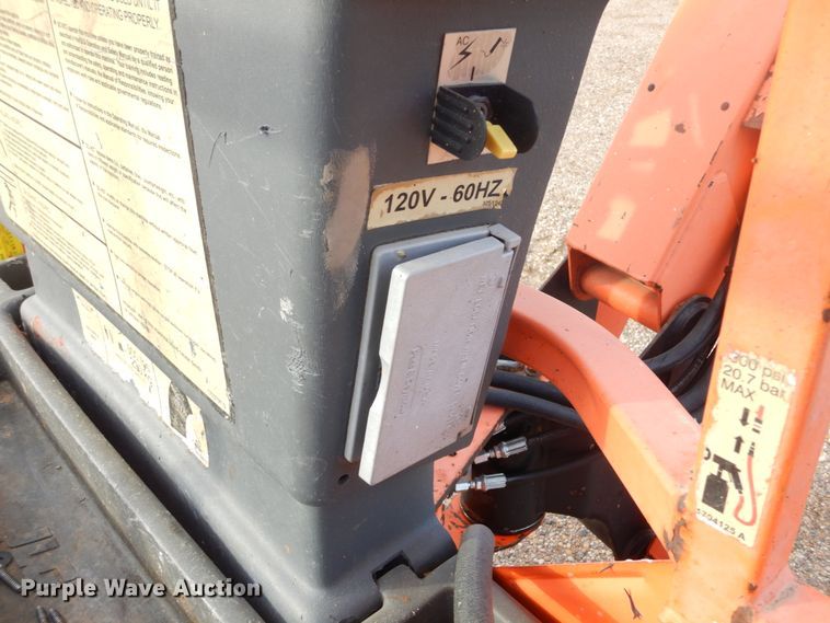 image for item DK3385 2008 JLG 800AJ  boom lift