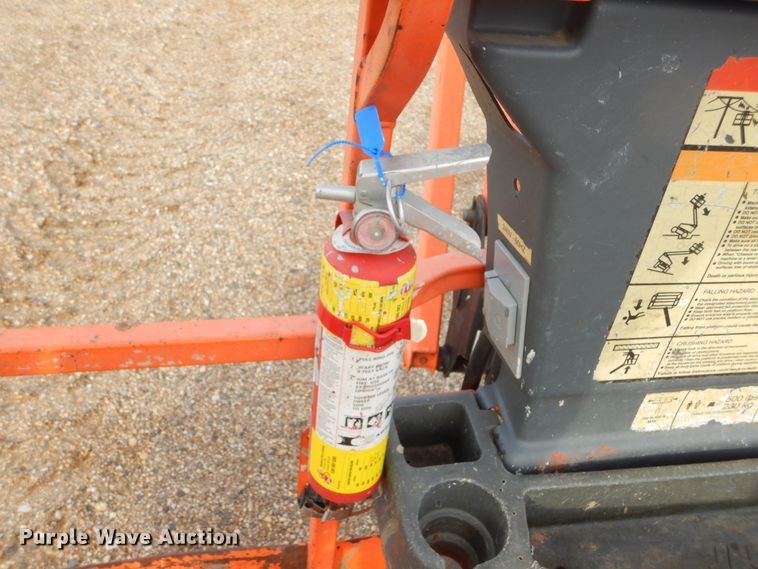 image for item DK3385 2008 JLG 800AJ  boom lift