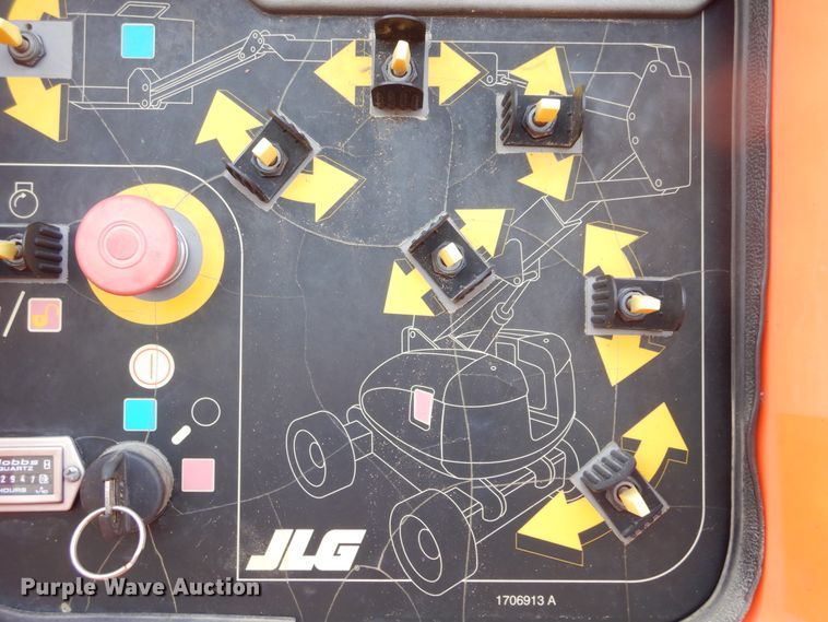 image for item DK3385 2008 JLG 800AJ  boom lift