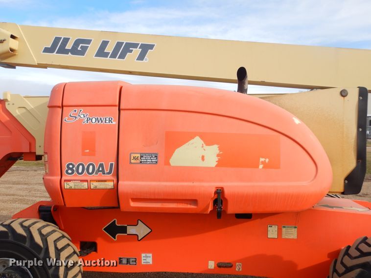 image for item DK3385 2008 JLG 800AJ  boom lift