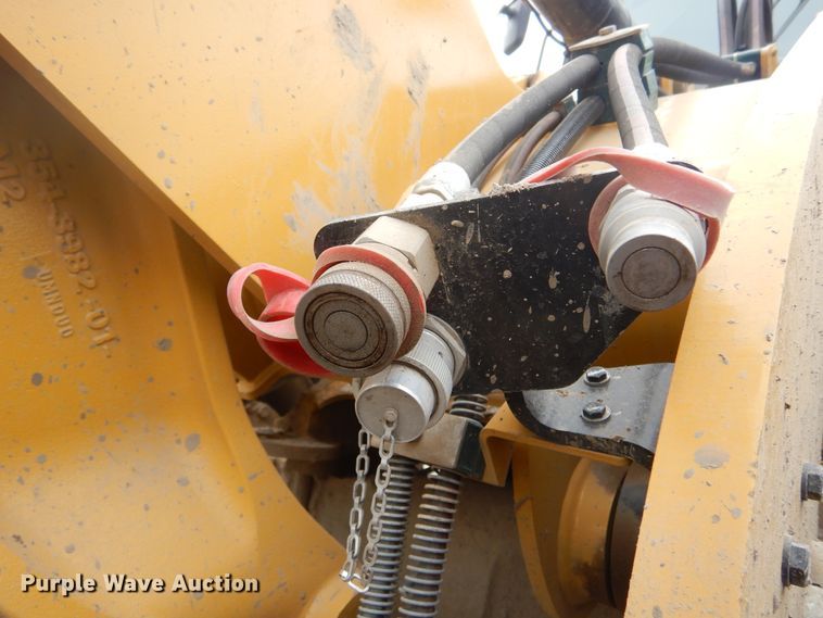 image for item DK3389 2020 Caterpillar 908M  wheel loader