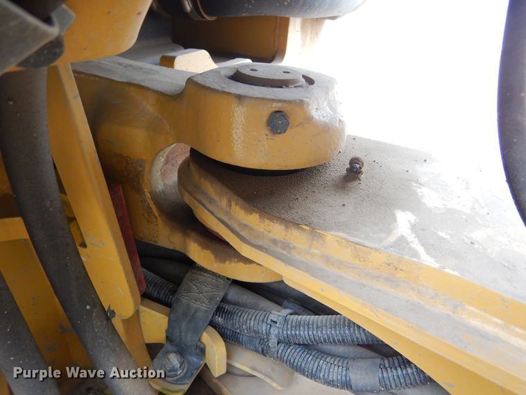 image for item DK3389 2020 Caterpillar 908M  wheel loader