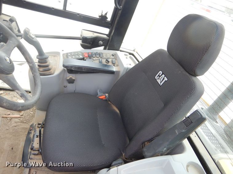 image for item DK3389 2020 Caterpillar 908M  wheel loader